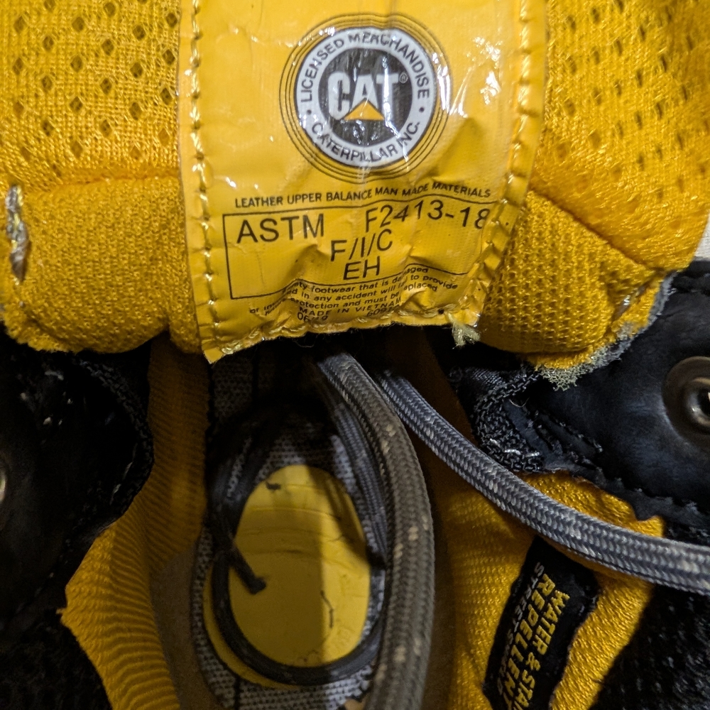 Gray Work Boots - image 5